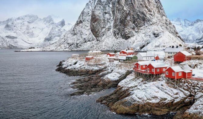 Illustrasjonsfoto: Fiskevær i Lofoten. Illustrasjonsfoto: Fiskevær i Lofoten.